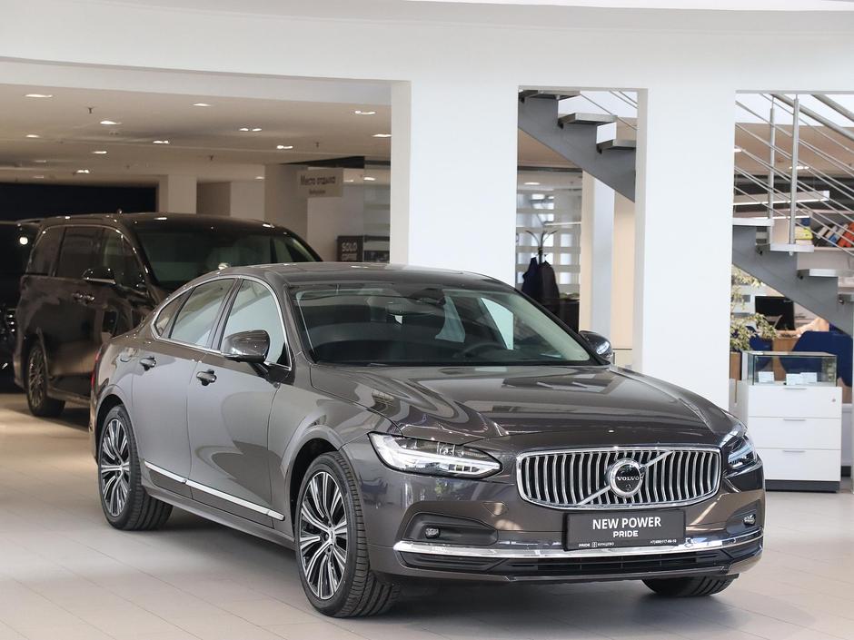 Volvo S90