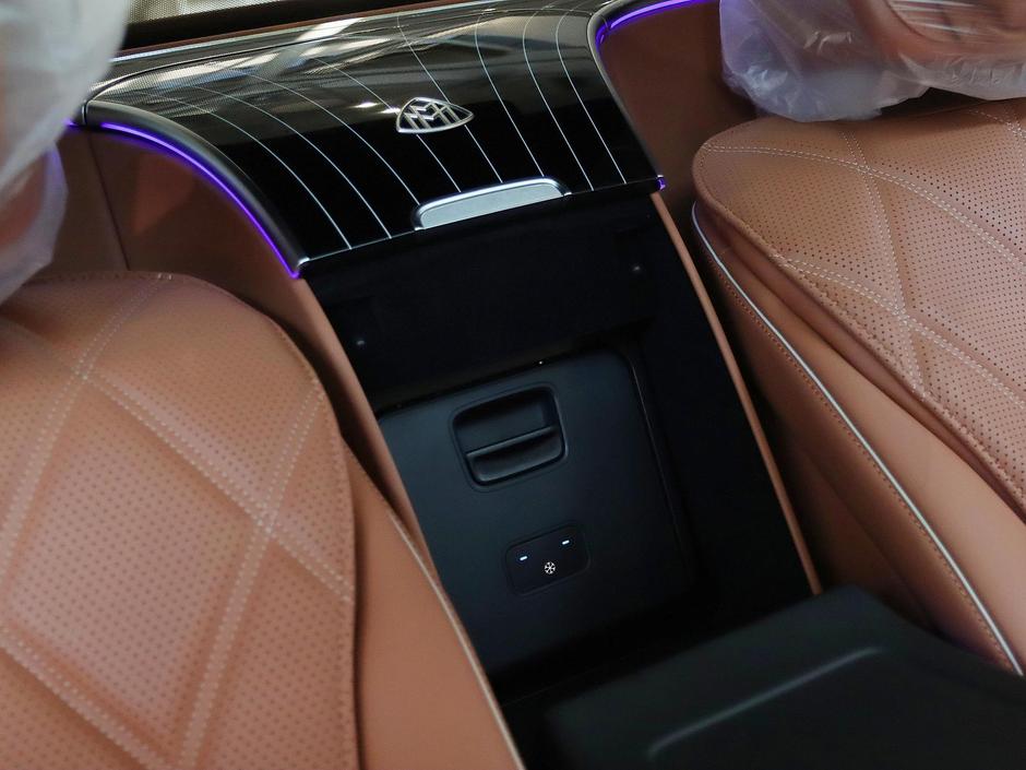 Mercedes-Benz Maybach S-Класс