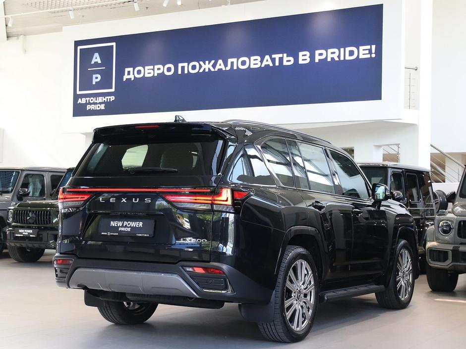 Lexus LX