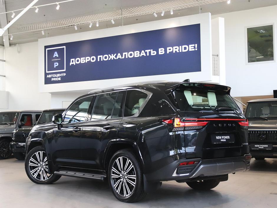 Lexus LX